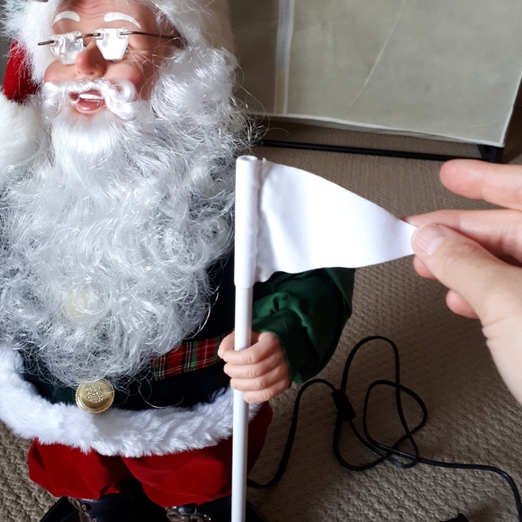 Moving Santa for Golf Lovers - Picture 5 of 9